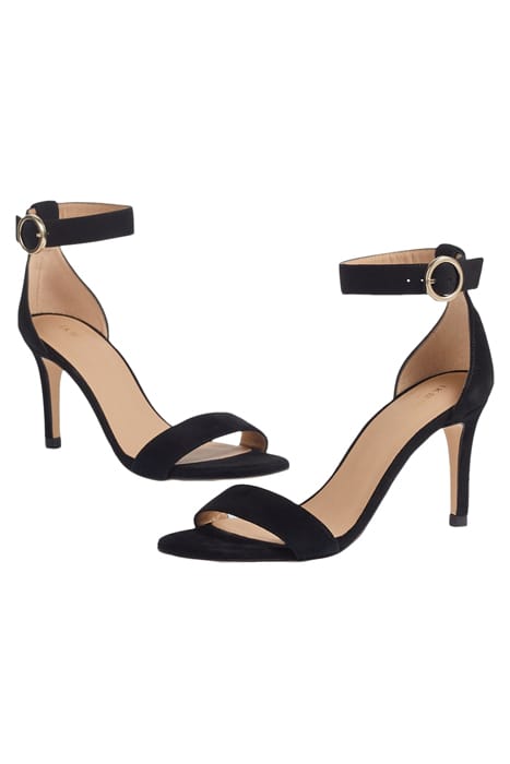 IVY BLACK 3