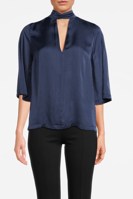 TOP THEA DEEP PETROL 1