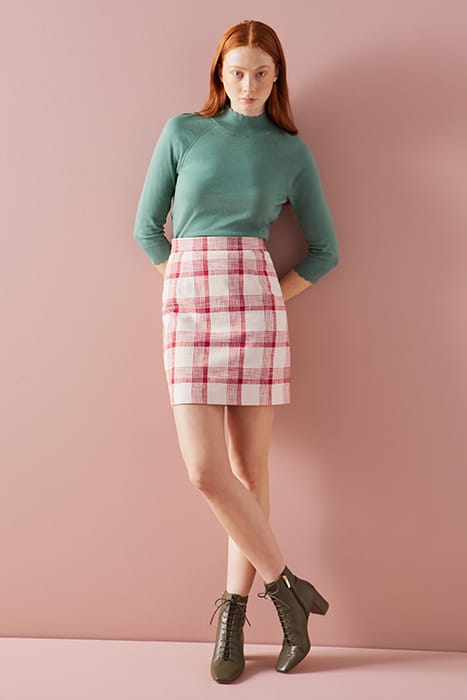 LOTTA RED CHECK 5