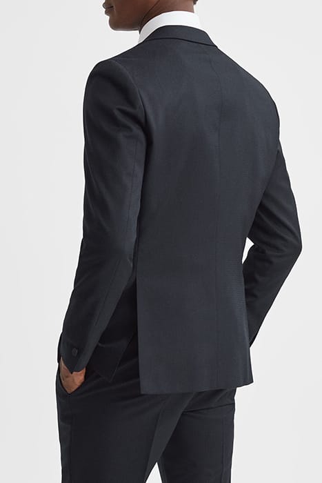 DEAL-DB NAVY BLAZER — THE MODEL IS WEARING A SIZE 38 2