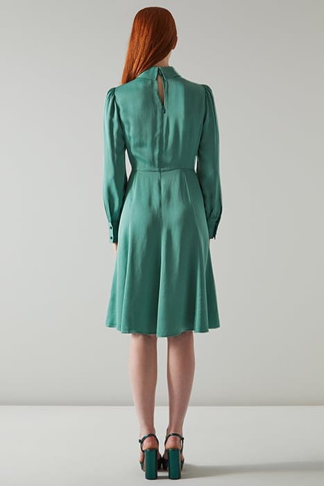 DR MIRA SATIN CREPE SAGE 2