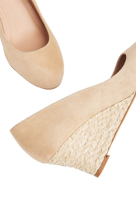 EEVI - CLOSED TOE WEDGE TRENCH 2