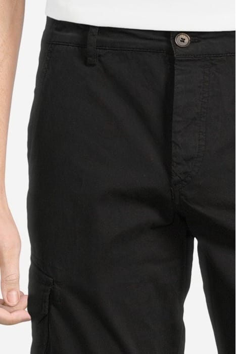 WEMBLEY CARGO SHORT JET BLACK 4