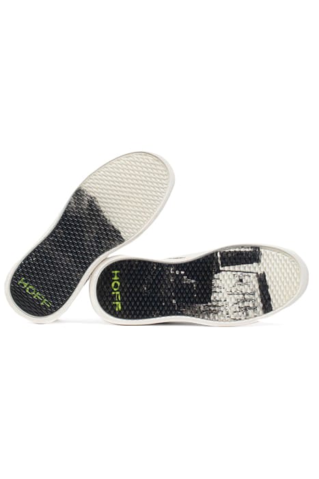 SNEAKER BLACK 4