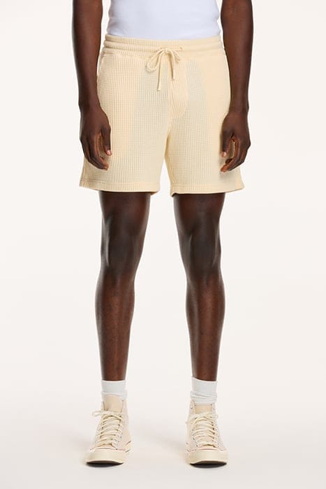 MEN OSCAR WAFFLE STRUCTURE SHORTS LIGHT BEIGE 1