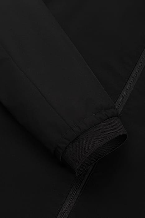 QM402 BLACK 4