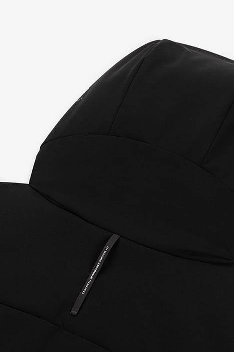 QM402 BLACK 5