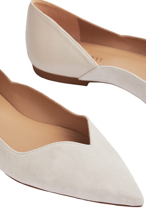 FL IRIS POINTED FLAT ECRU 4