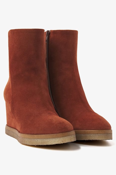 AURA MILEY RED 3