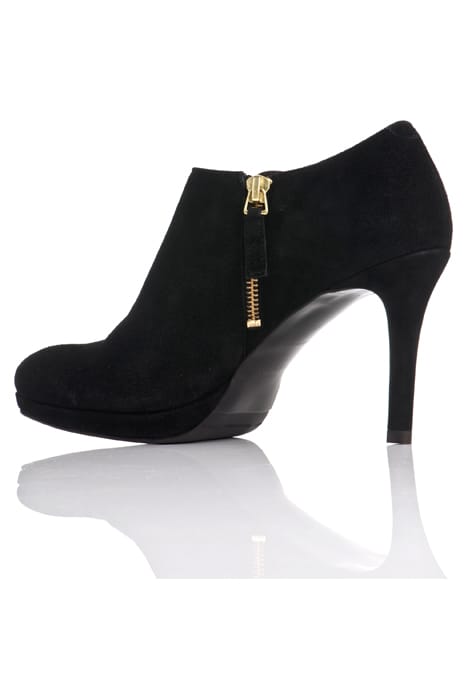 OLWEN ALMOND TOE PLATFORM BLACK 4