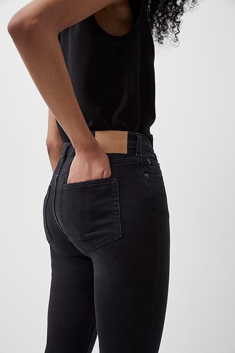 SLIM FIT DENIM JEANS BLACK 4