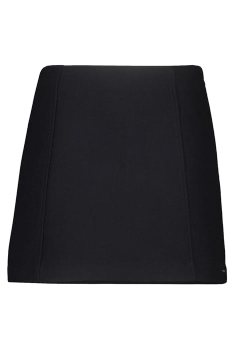 ROWAN BLACK 4
