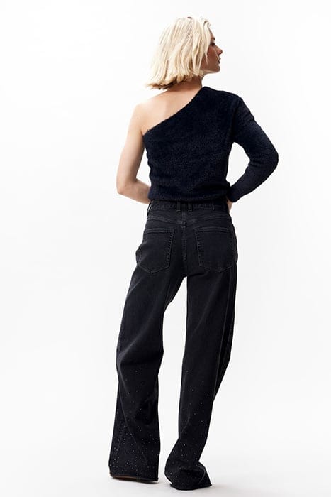 ASYMMETRIC FUZZY KNIT BLACK 3