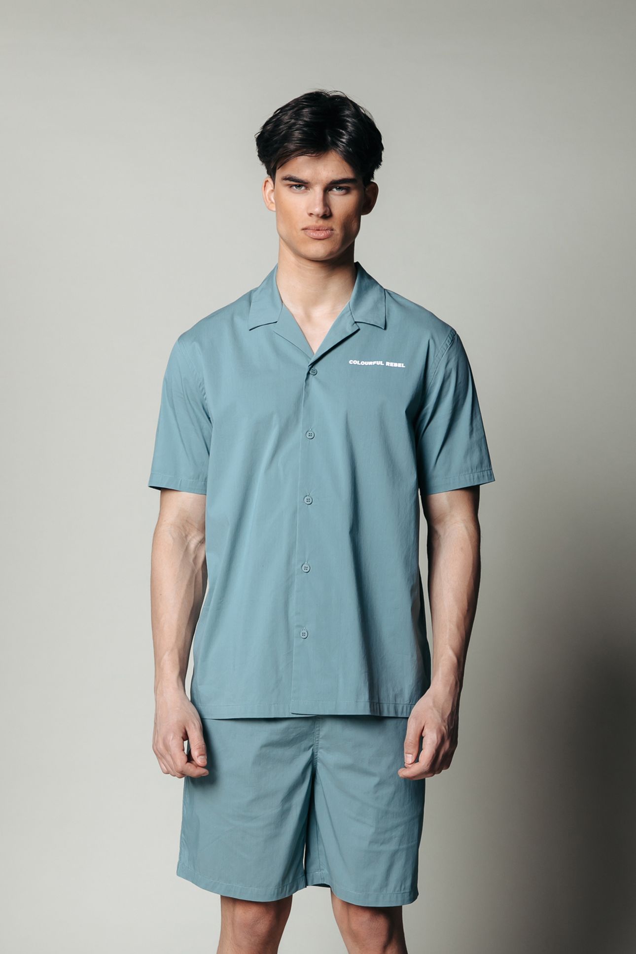 EZRA FUTURE SHORT SLEEVE SHIRT GREY ARMY 1