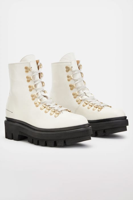 WANDA GLOSS BOOT WHITE 3