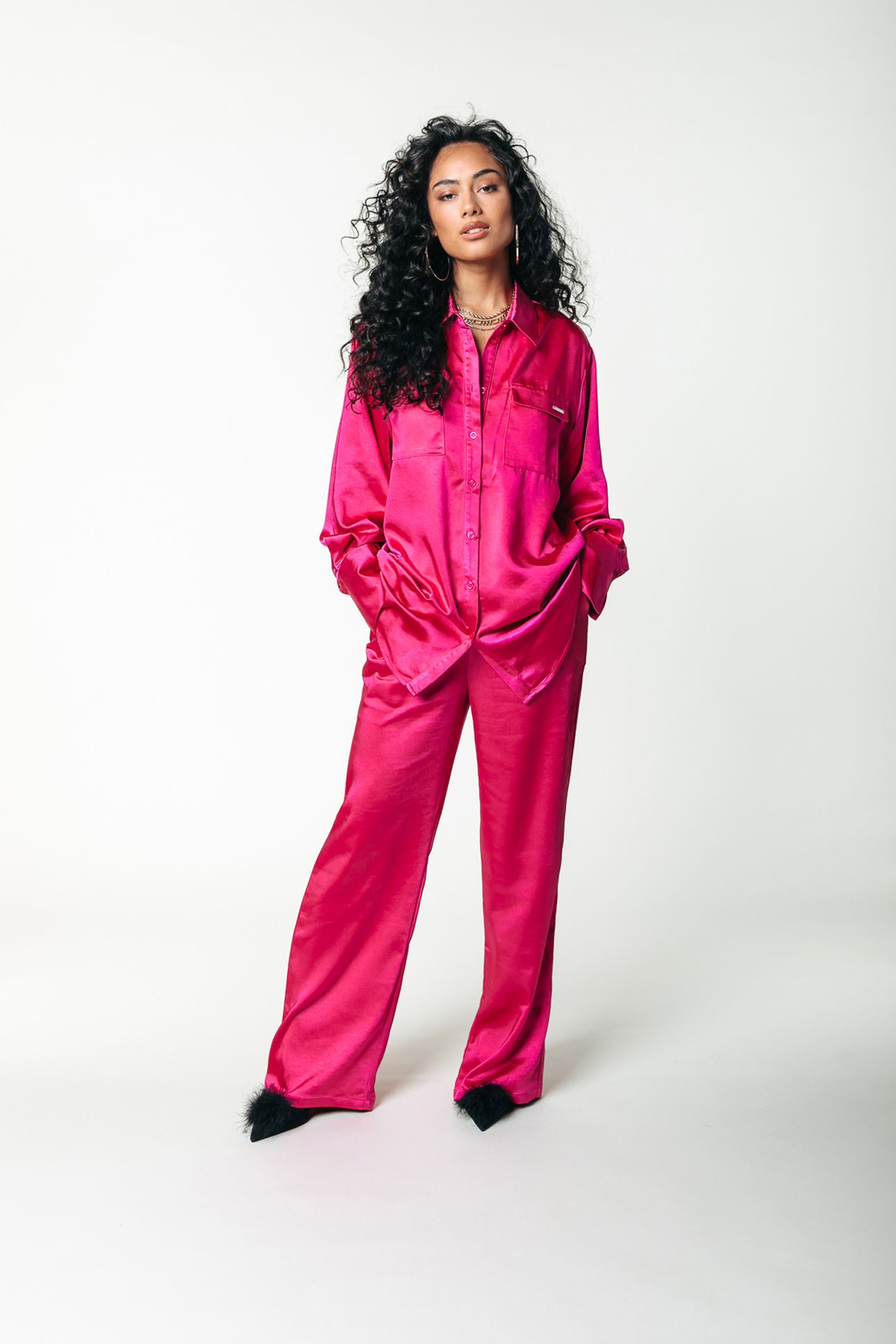 JIBY SATIN STRAIGHT PANTS FUCHSIA 1