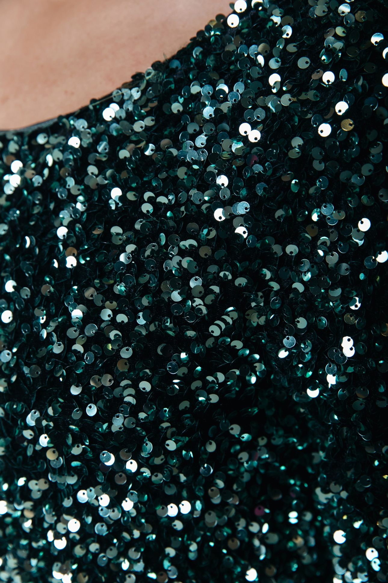 TINA SEQUINS STRAIGHT DRESS LS SCARAB GREEN 3