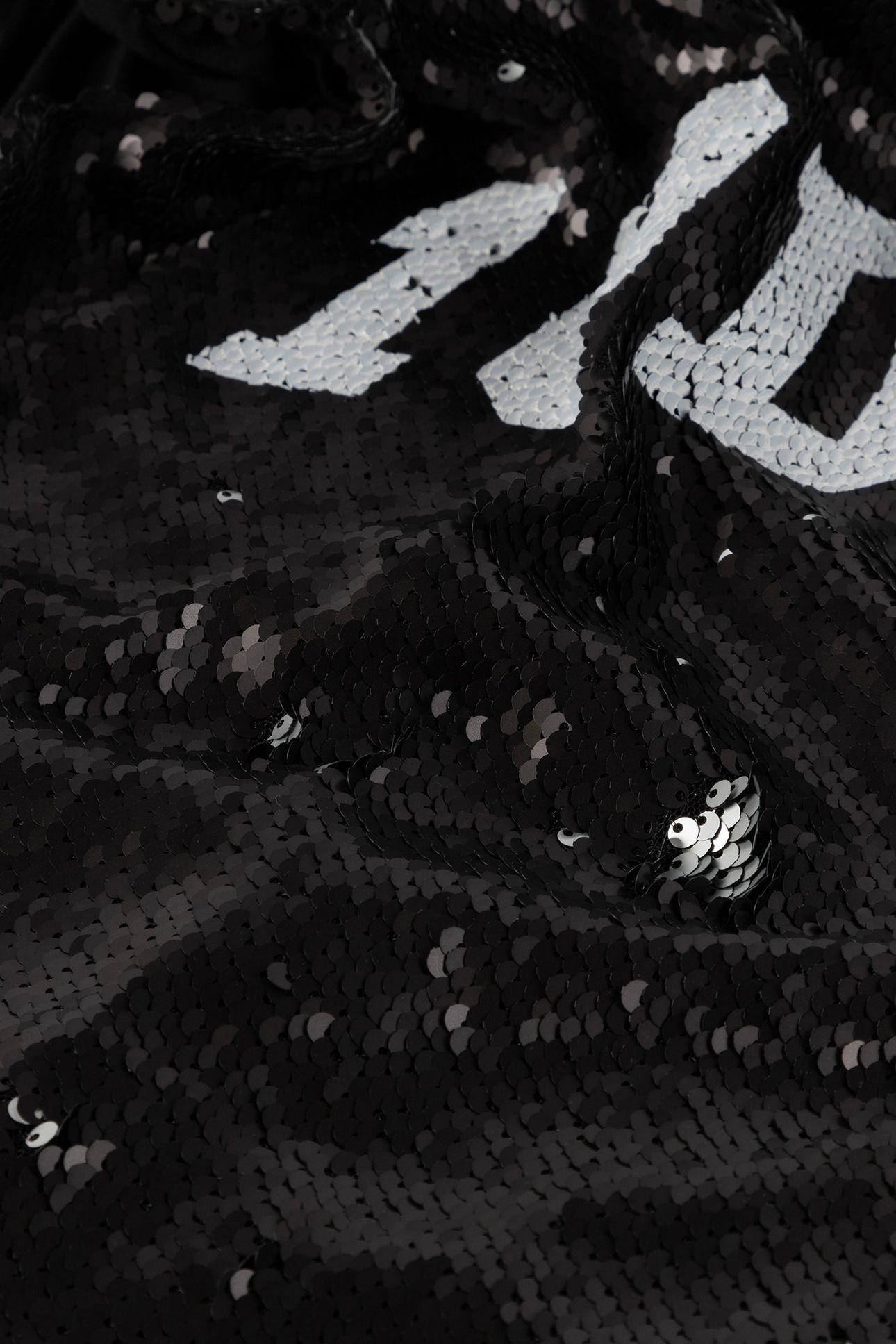 PADDED TOP SEQUINS BLACK 5