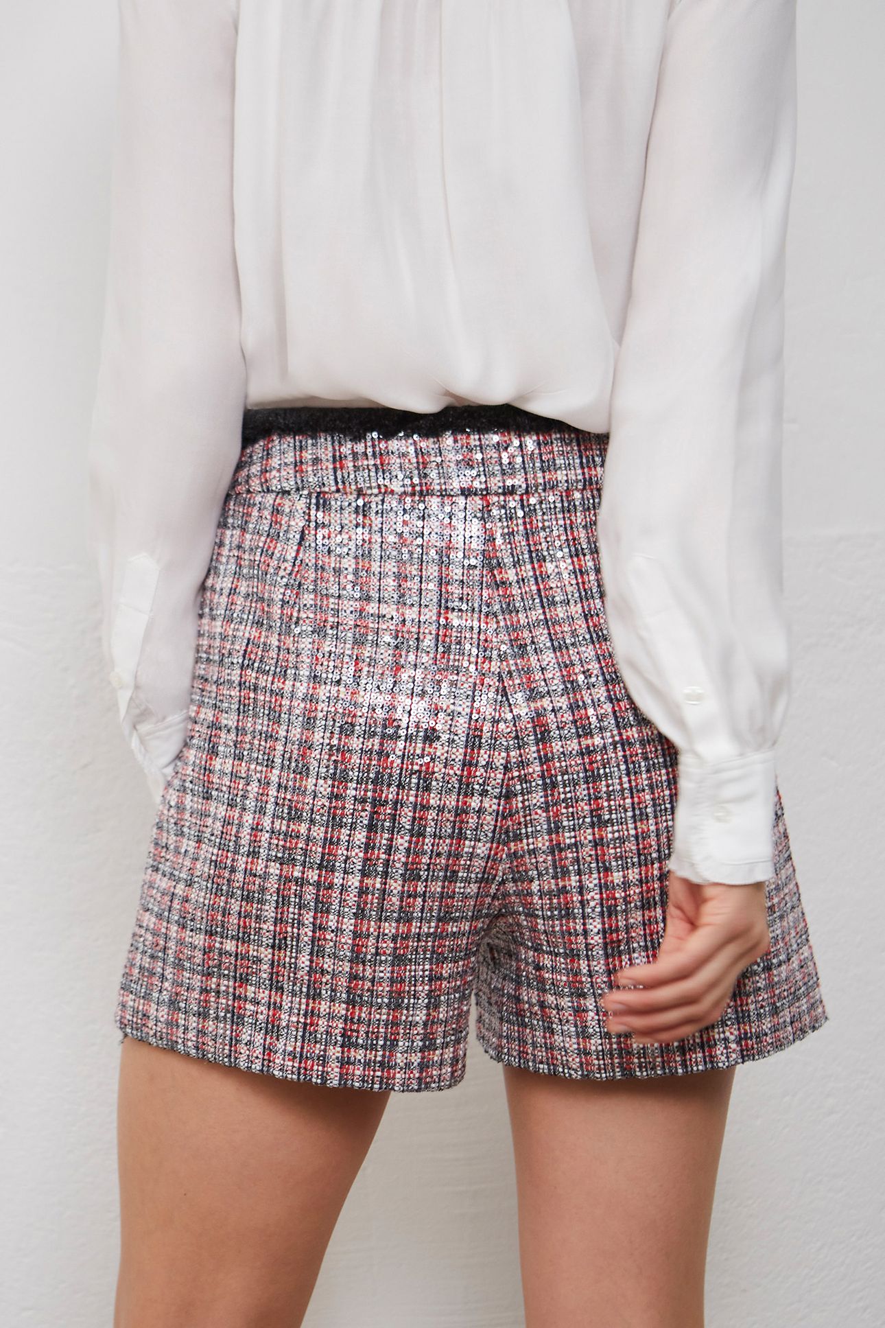 RED SHORT 2