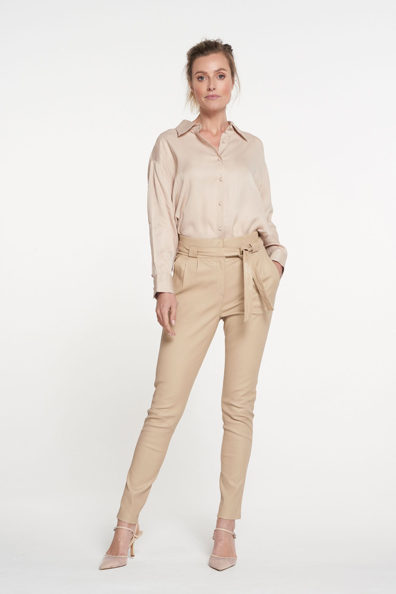 PAULA STRETCH LEATHER LATTE 5