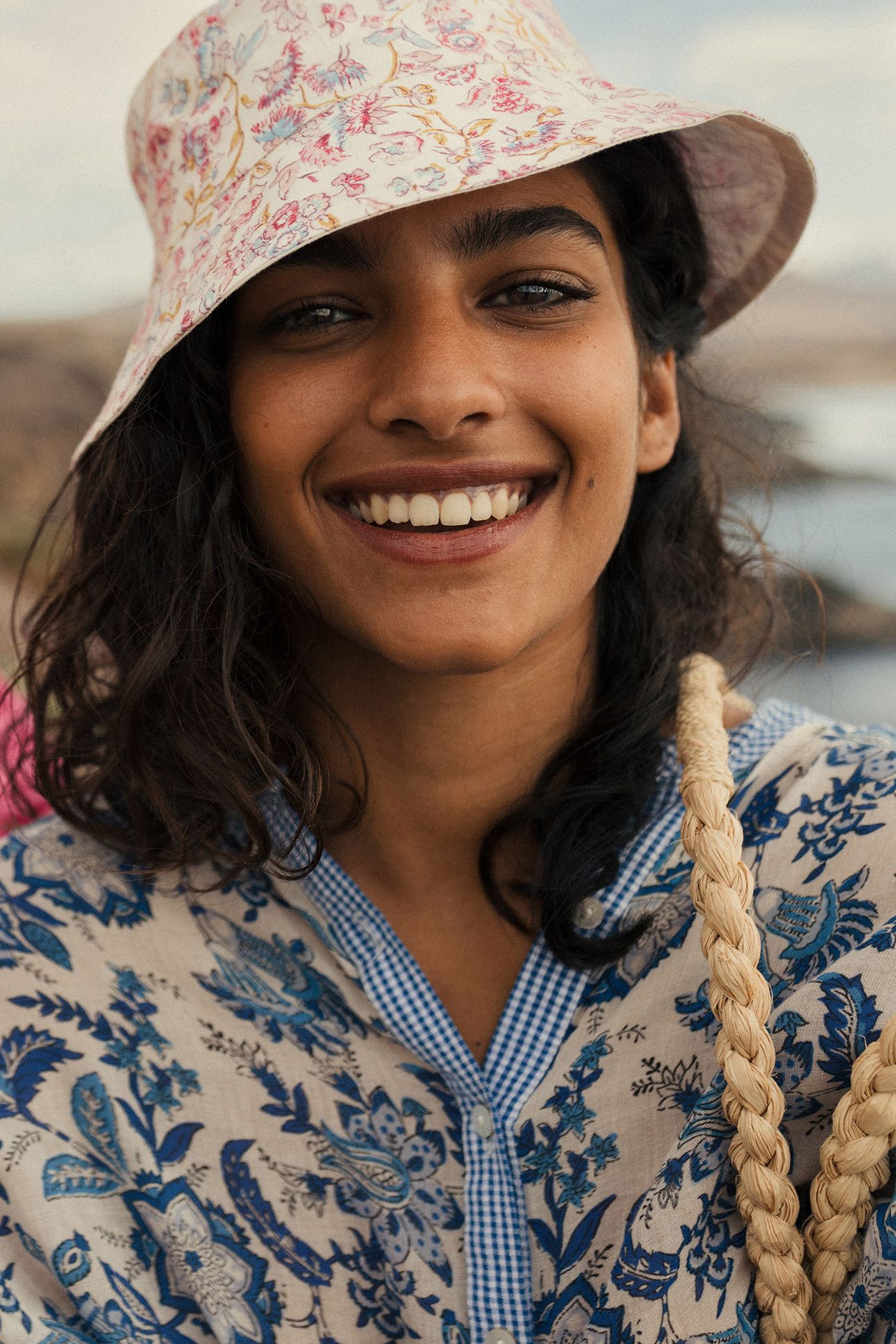 SUN HAT LAJIK CREAM PADMA MUDRA 4