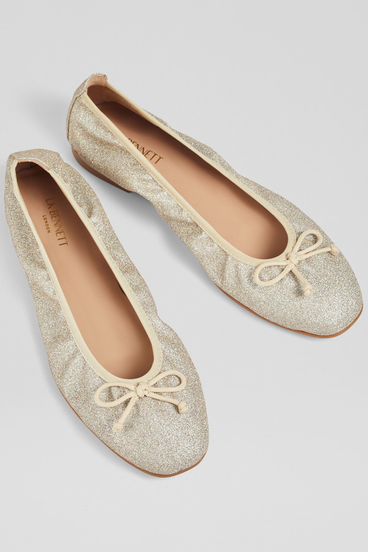 FL TRILLY ROUND TOE GOLD 3