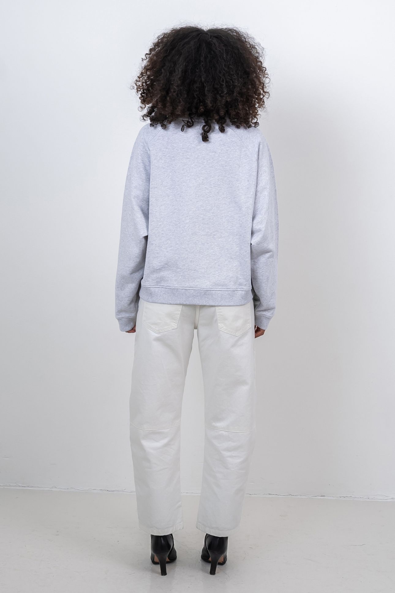 KORALIA LOGO SWEATER LIGHT GREY MELANGE 2