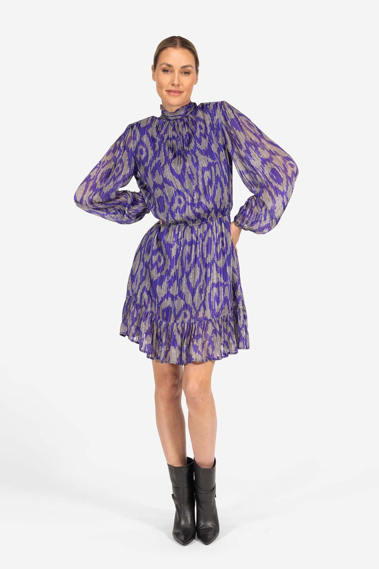 DILLIA PURPLE GRAPHIC 1