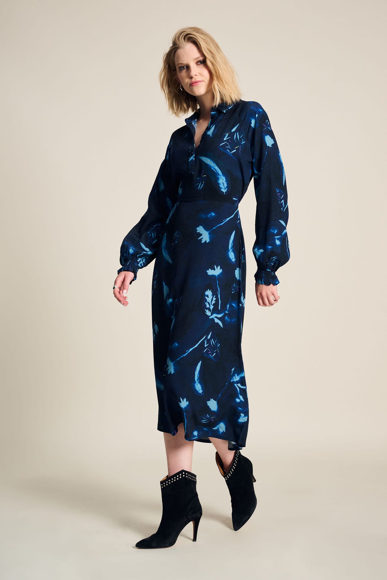 DRESS - FEATHERS AND FLORAL BLUE 4