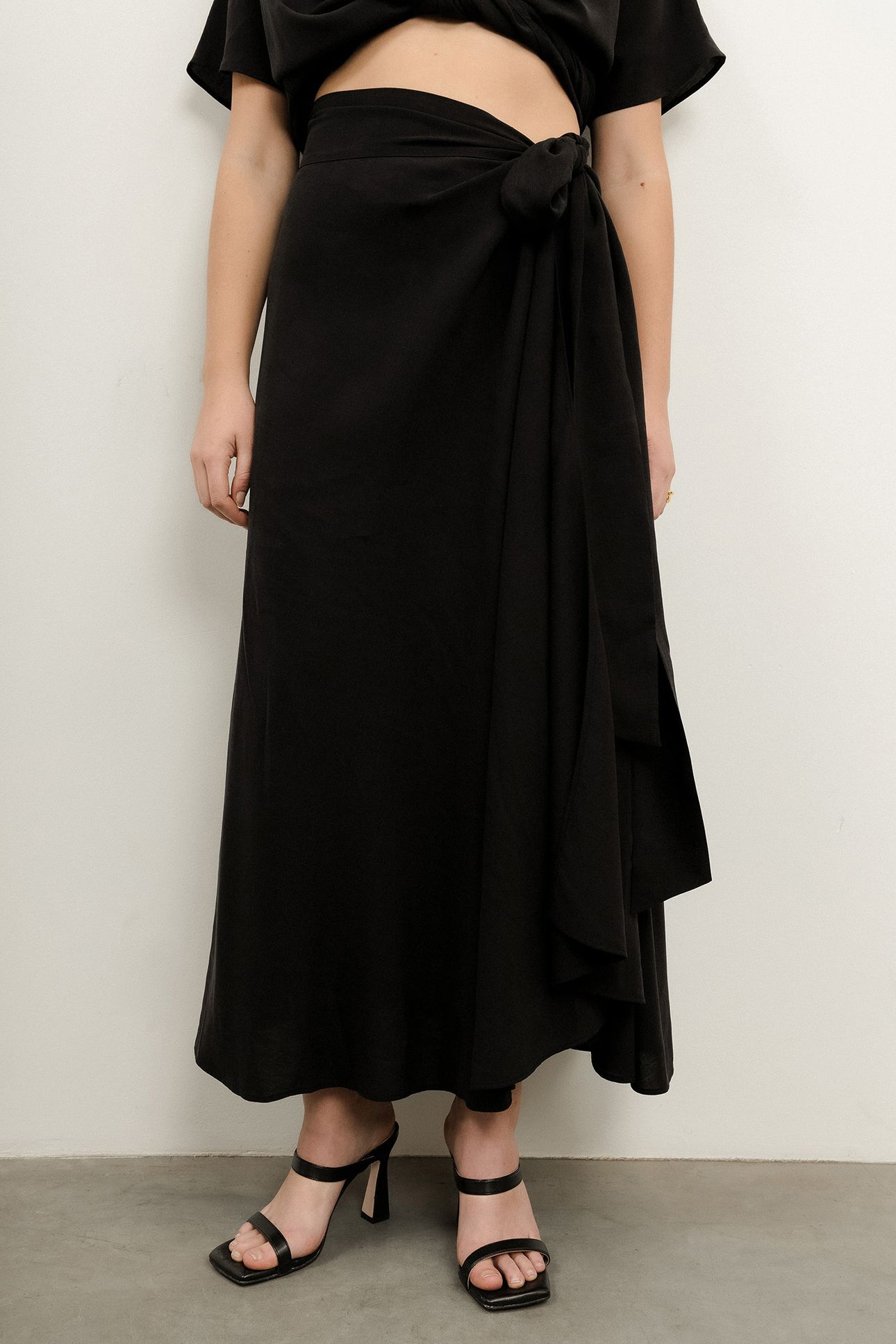 NATICA BLACK 1
