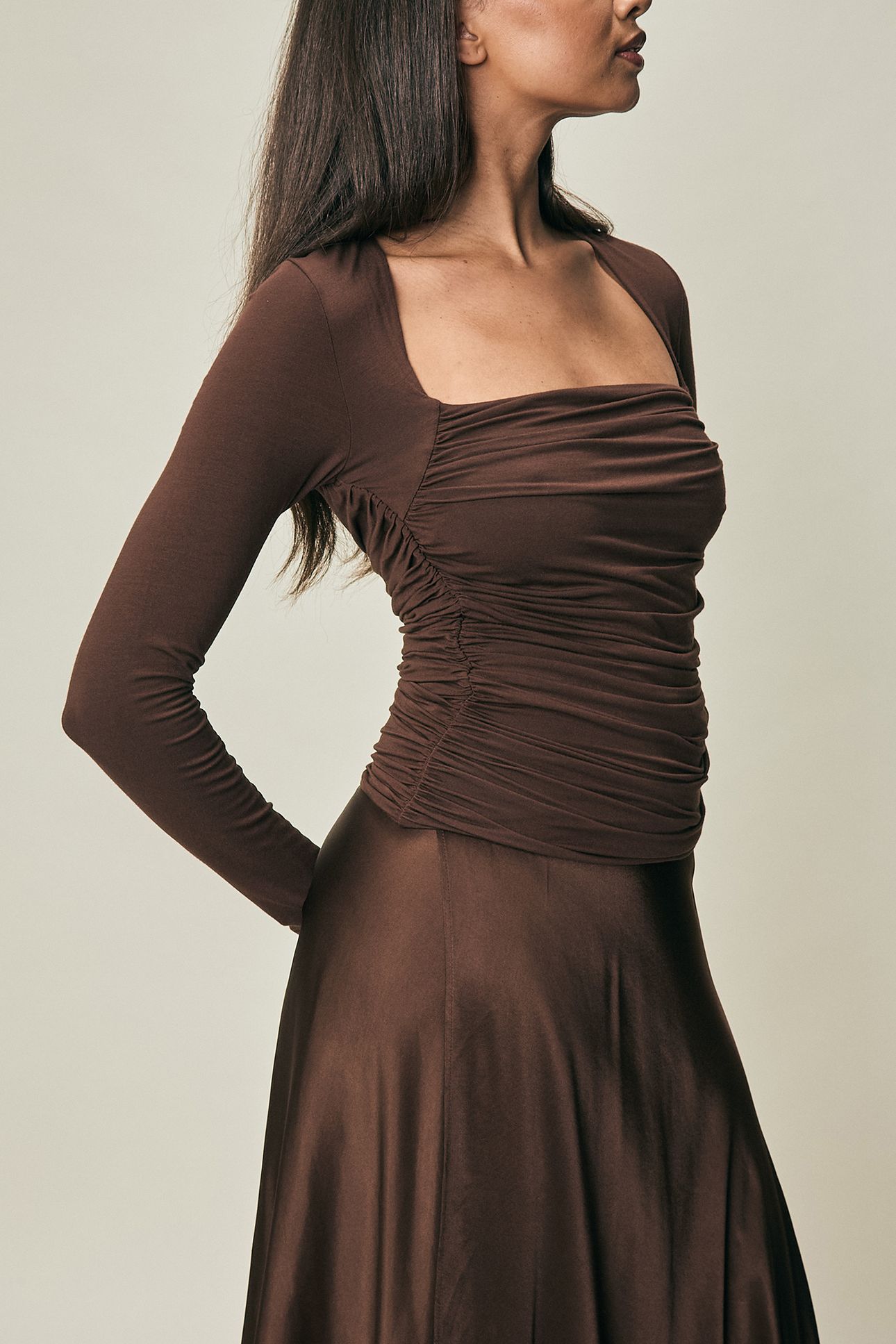 KILIA WALNUT 6
