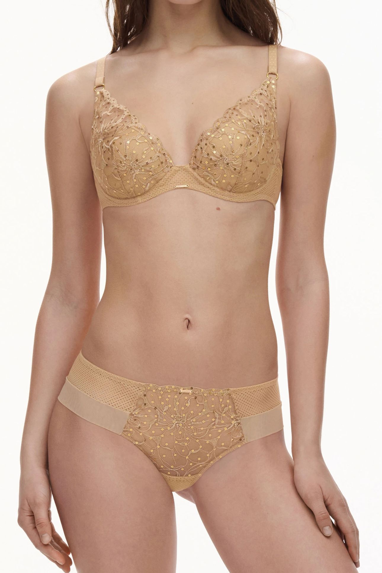 CO BRA TSHIRT PLUNGE TOFFEE SEQUINS 1