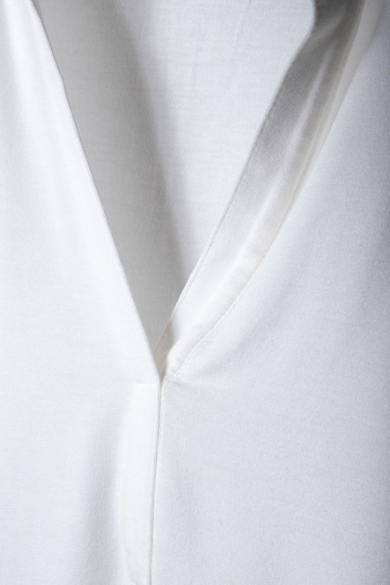 V-NECK T-SHIRT BALLOON SLEEVES IN OFF WHITE 4