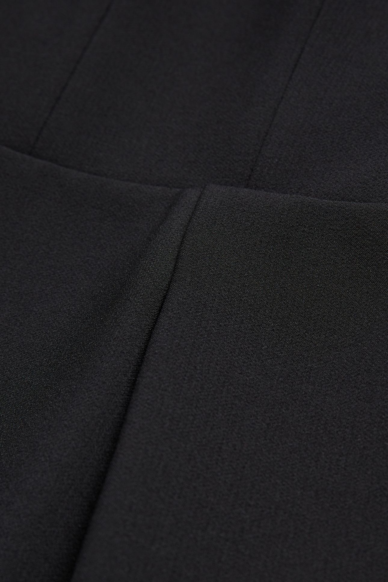 SHORT STRAPLESS DRESS IN ROMANTIC CREPE BLACK 7