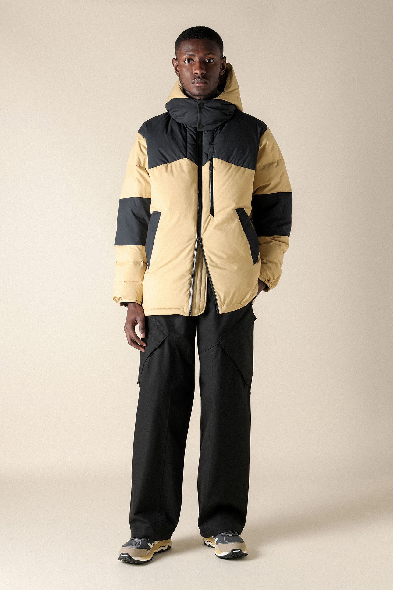 SL GTX WINDSTOPPER DOWN JACKET UNISEX BEIGE TAUPE / BLACK 3