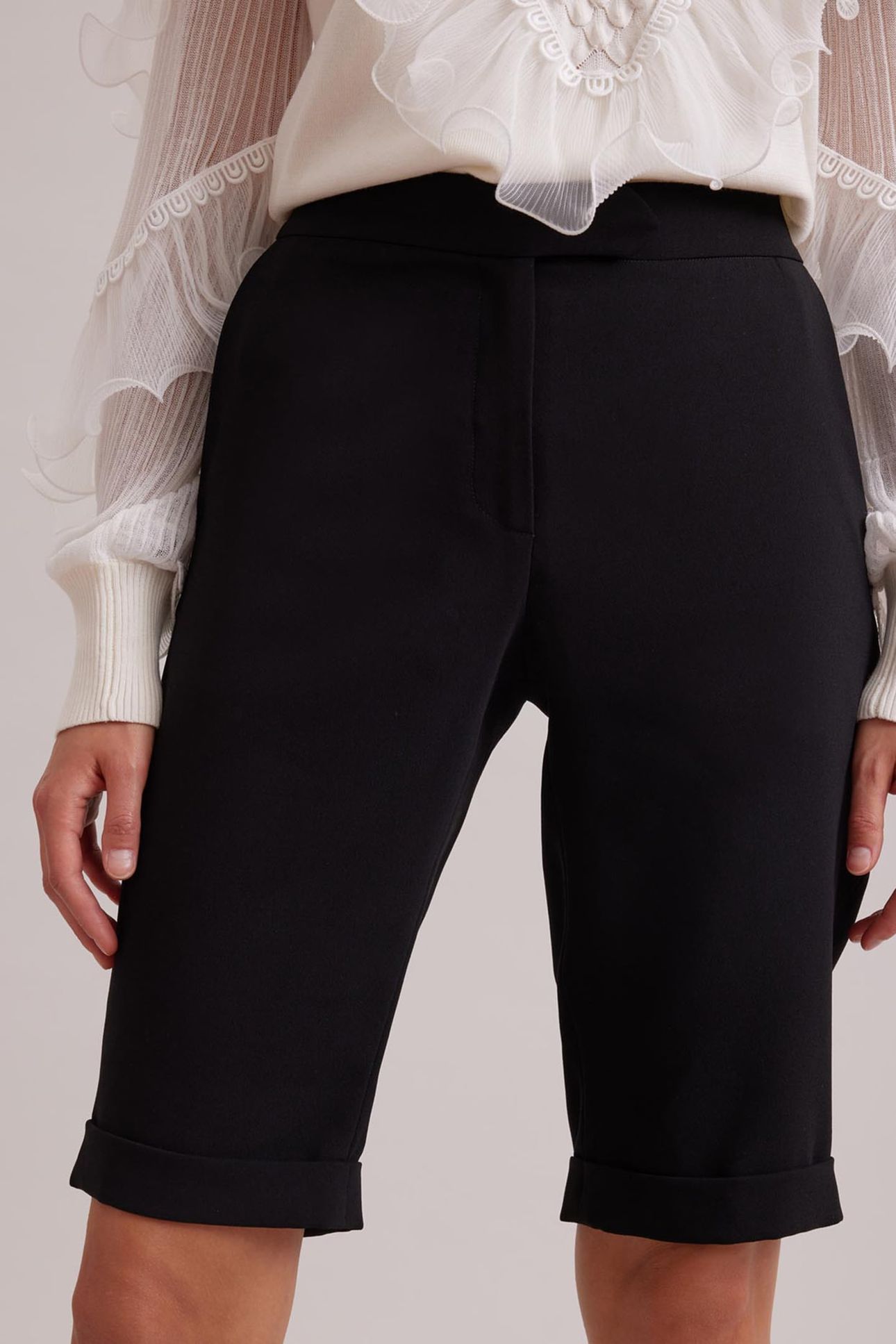 MOUNY SHORT BLACK 1