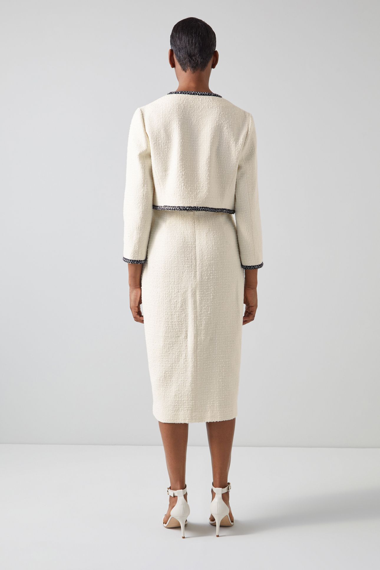 JK TARA - V-NECK EDGE TO CREAM/NAVY 2