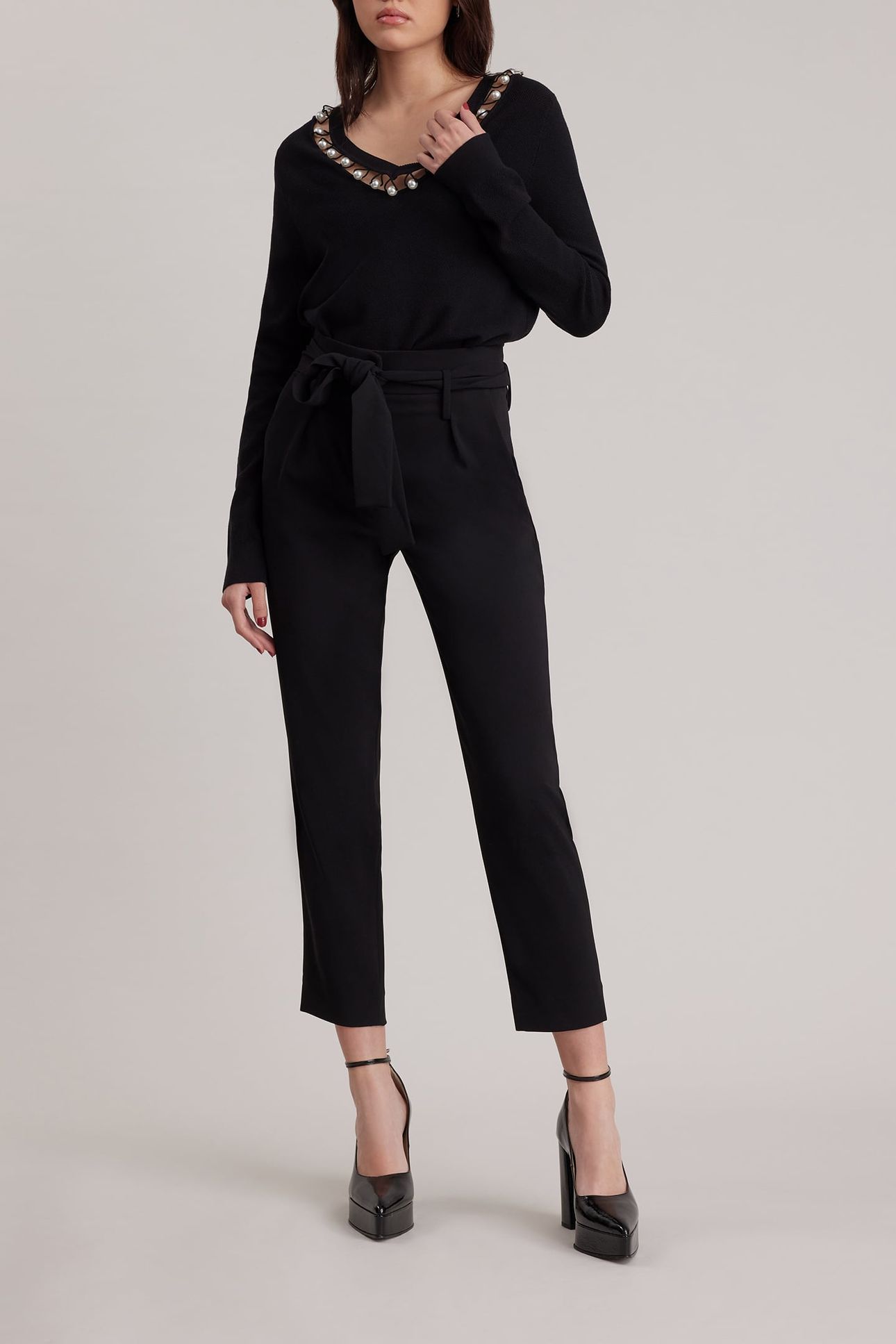 MAYARI PULLOVER BLACK 6
