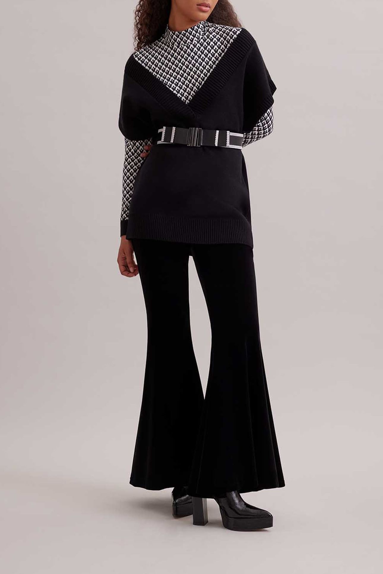 SONNET CARDIGAN BLACK 2