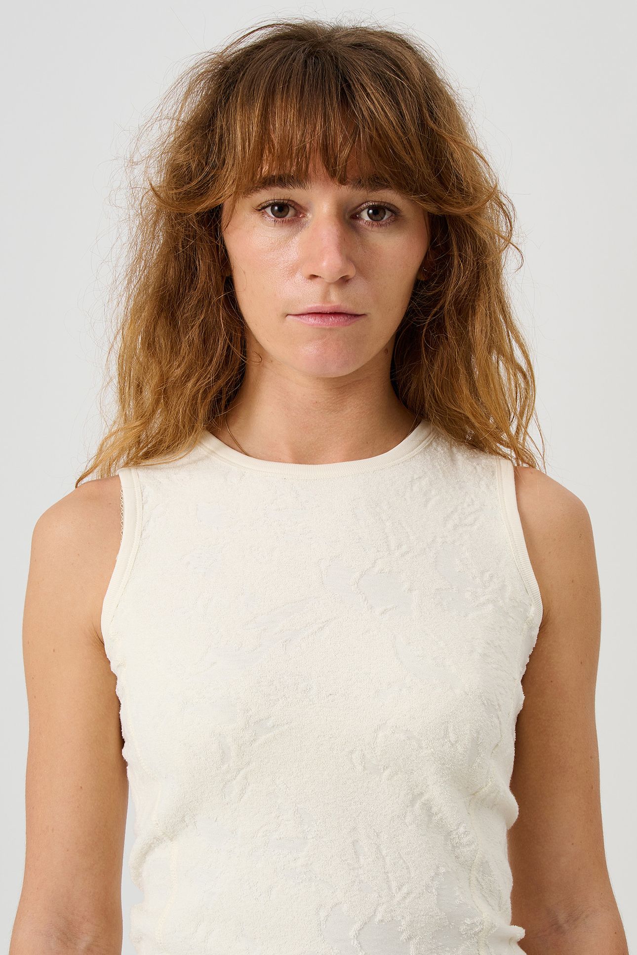 MIRA PLUSH TOP OFF WHITE 5