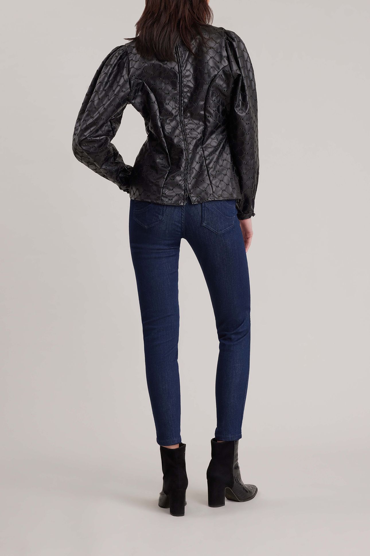 OLYMPIA TOP BLACK 3