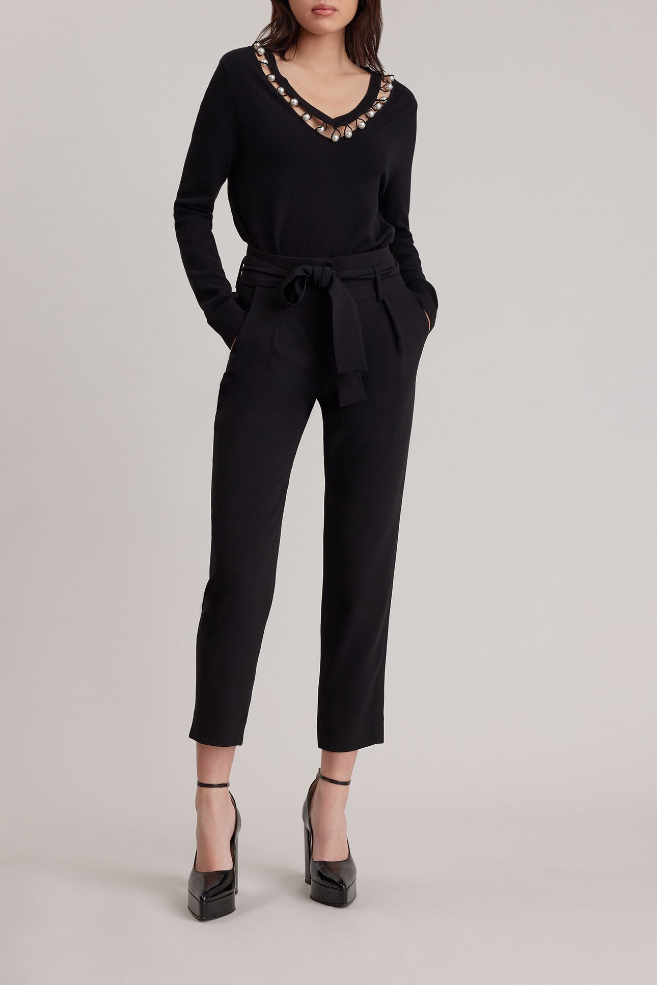MAYARI PULLOVER BLACK 2