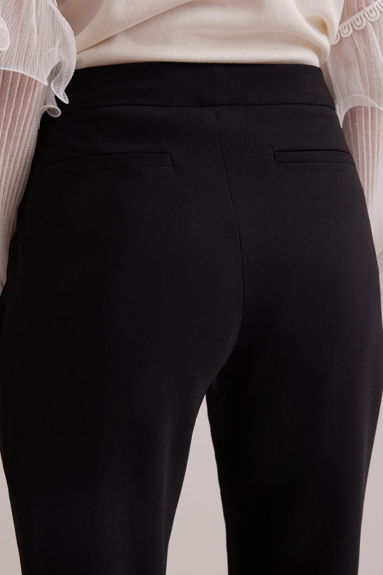 MOUNY SHORT BLACK 5