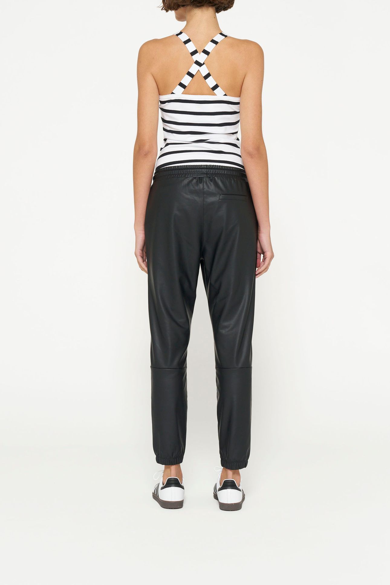 THE WRAPPER STRIPE WHITE/BLACK 2