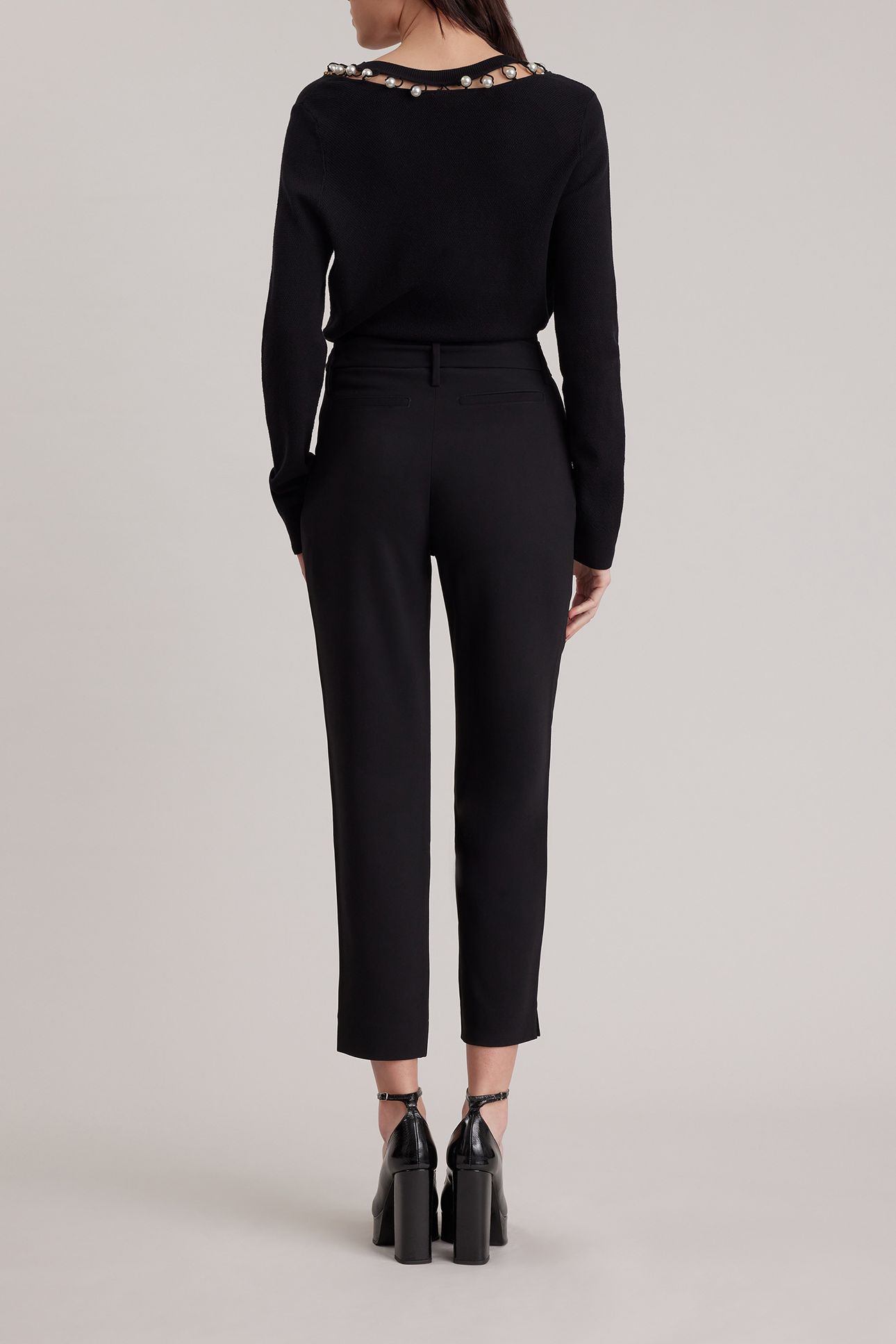 MAYARI PULLOVER BLACK 3