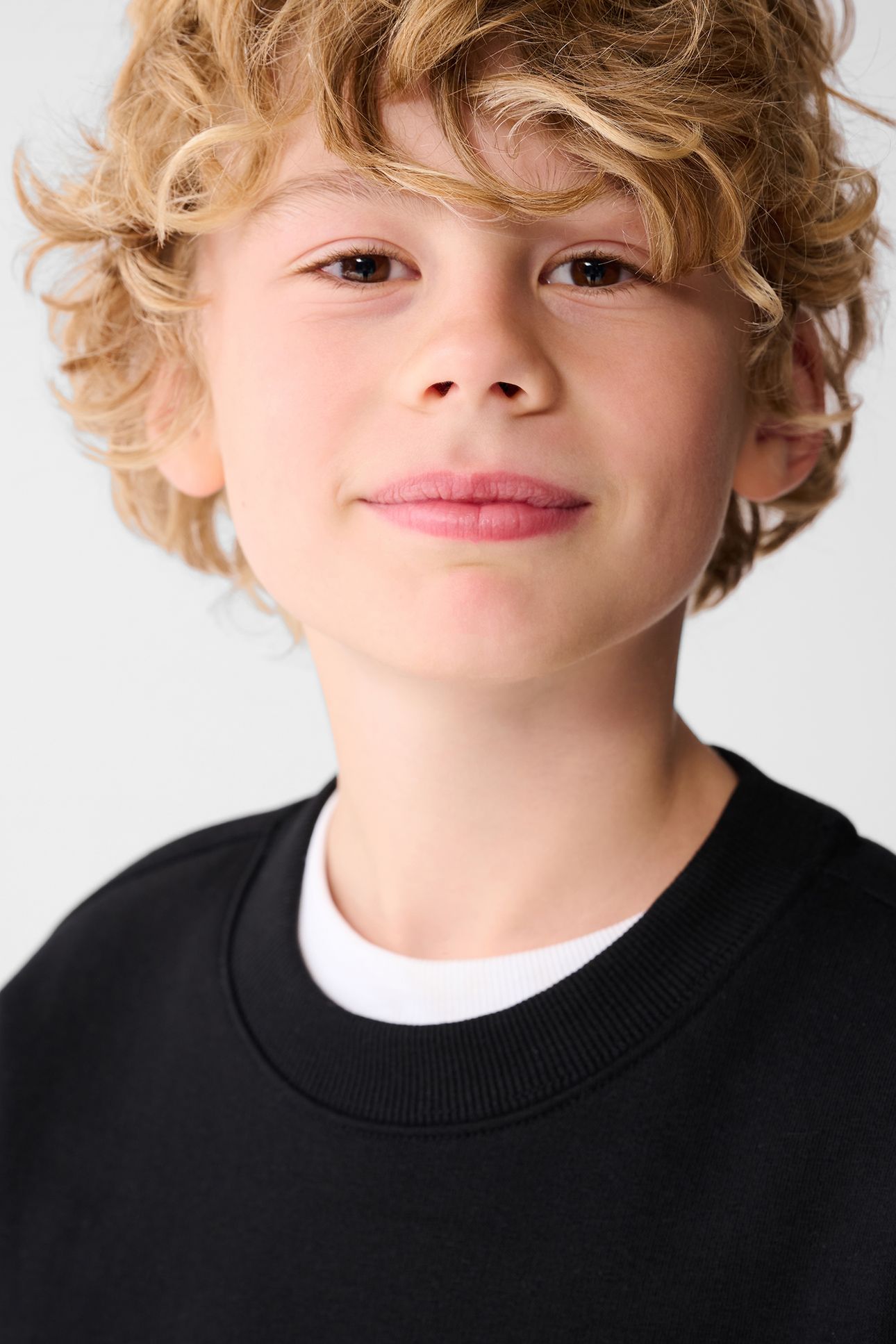 BOYS SBNATURE SWEAT BLACK 6
