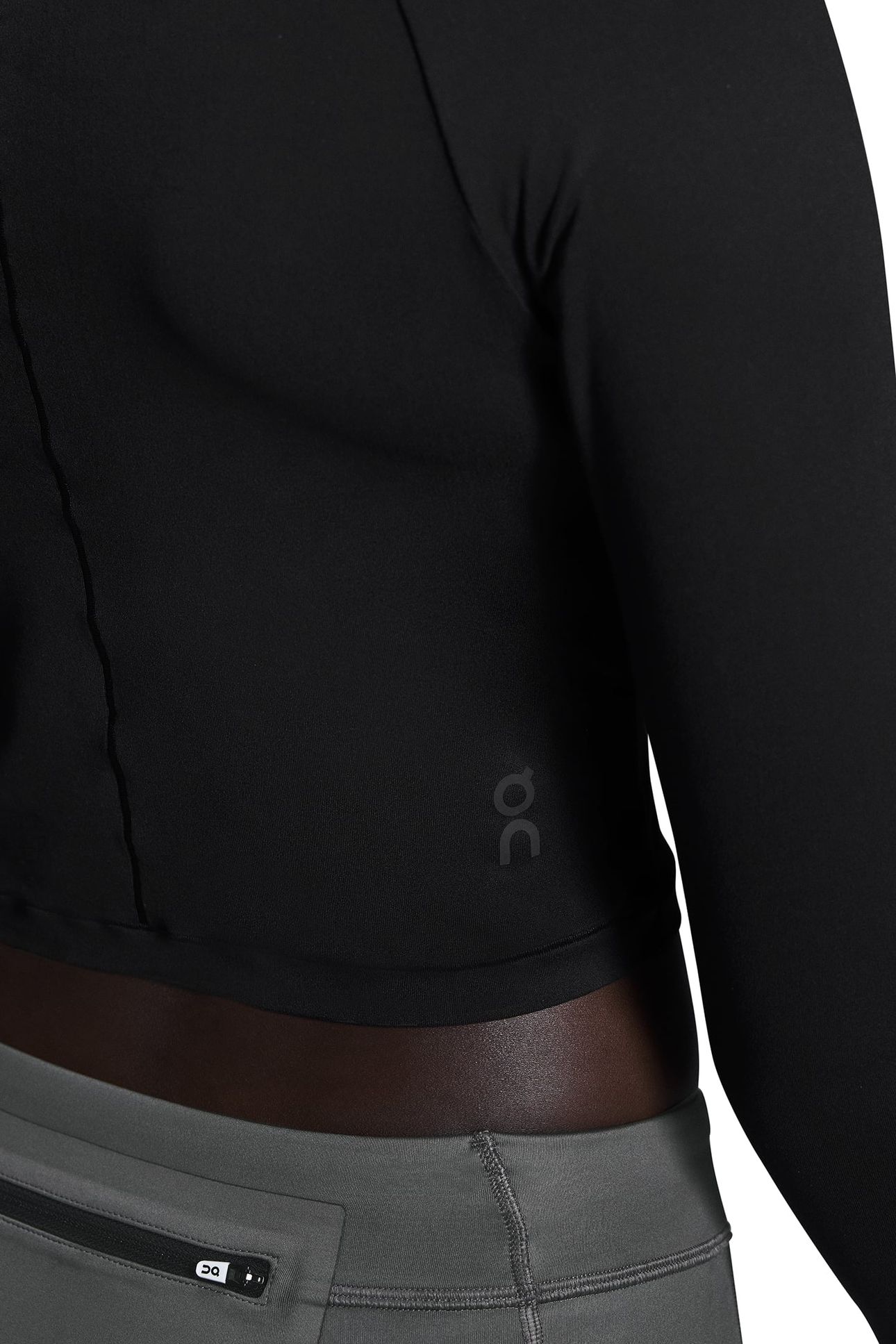 MOVEMENT LONG-T CROP BLACK 5