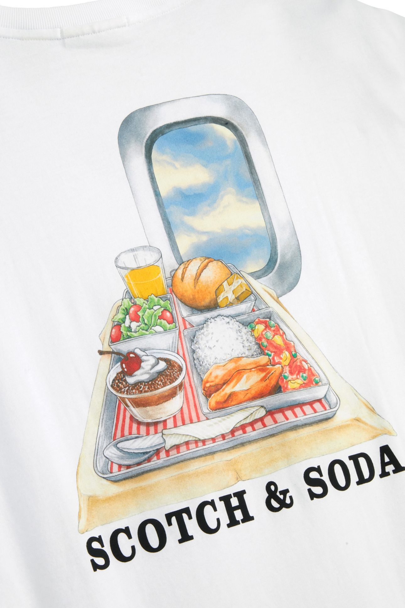SS GRAPHIC TEE WHITE TRADITIONAL 3