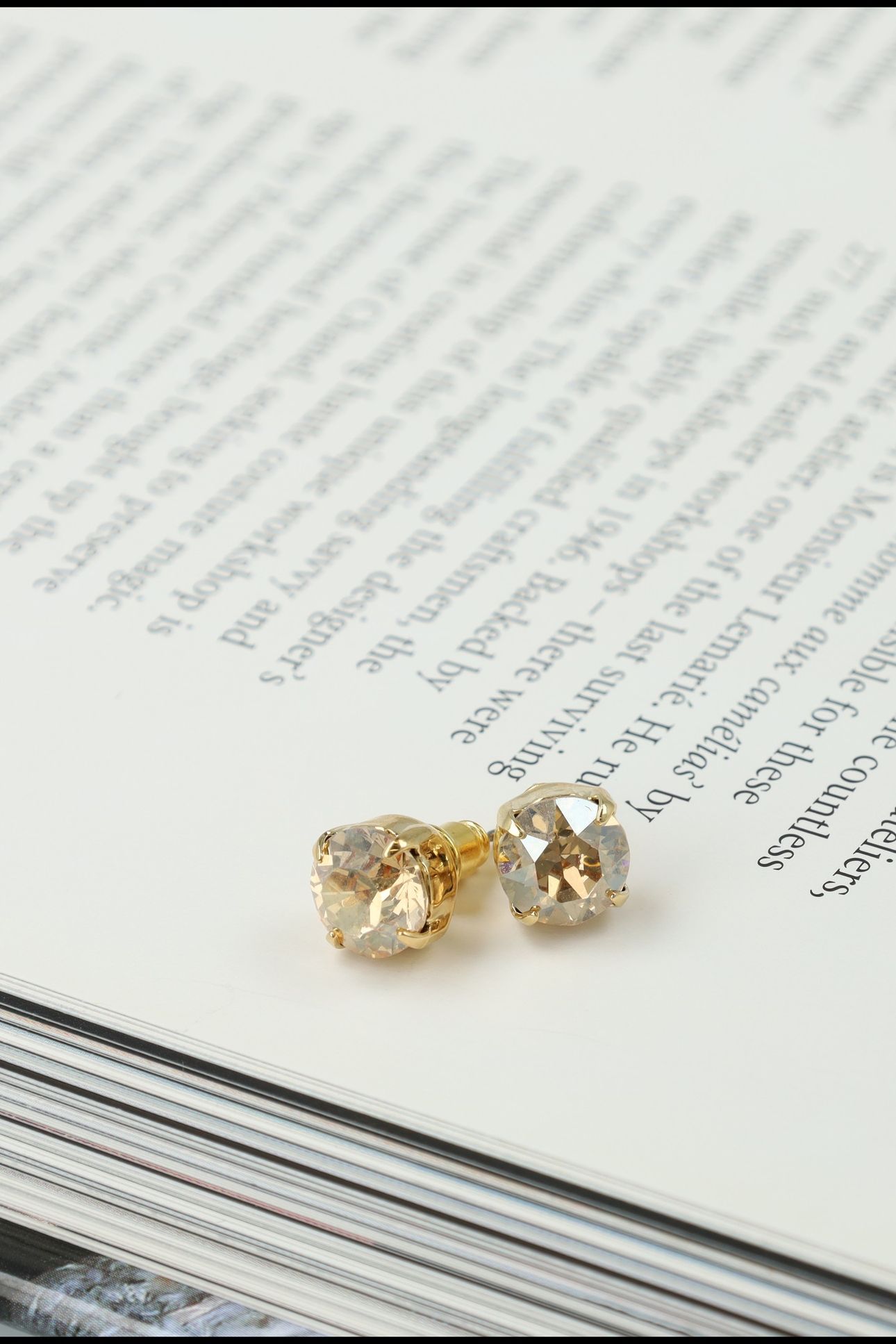 MINI PIN CRYSTAL GOLDEN SHADOW 4