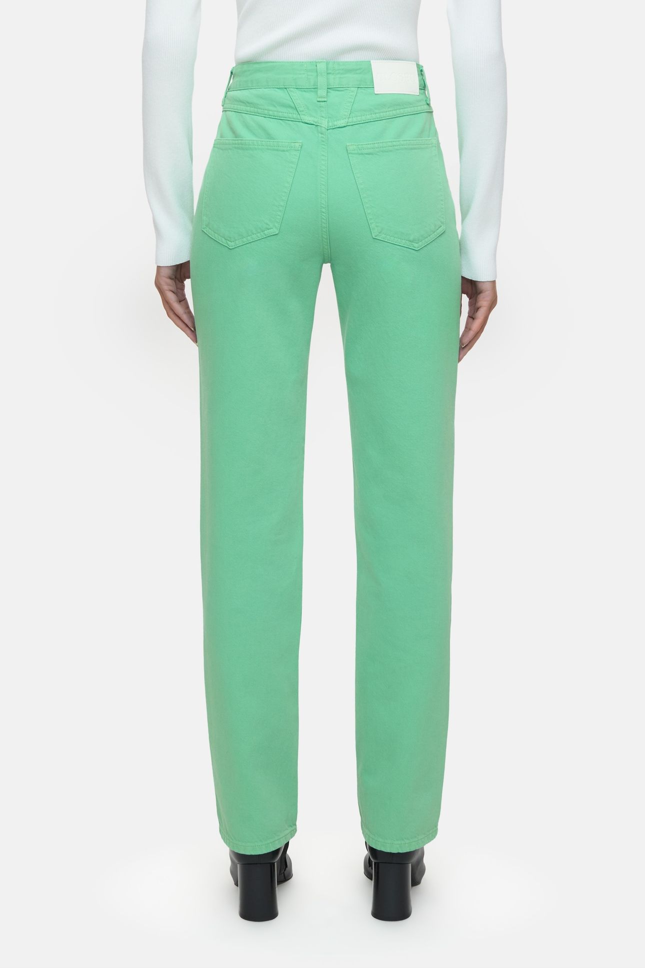 ROAN JEANS GREEN KICK 5